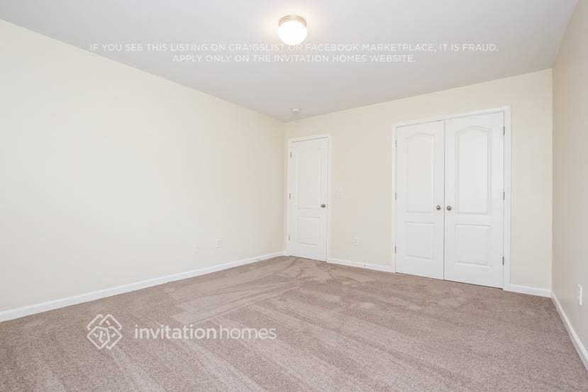 Building Photo - 372 Kyles Cir