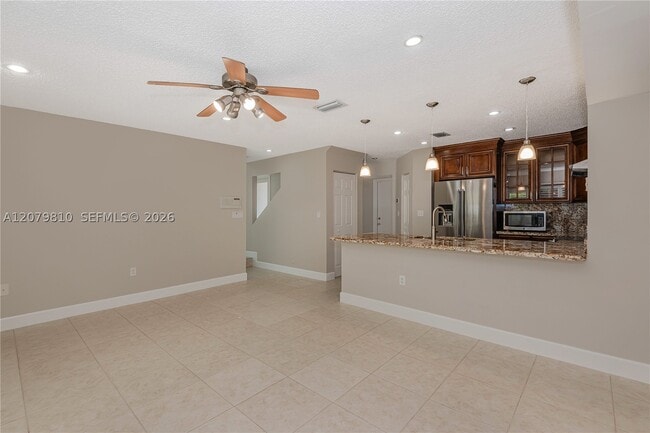 Building Photo - 1397 Harbour Side Dr