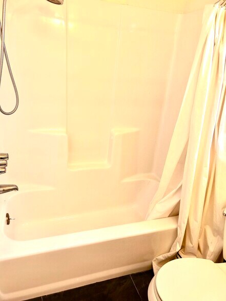 Building Photo - 719 N Cabrillo Ave