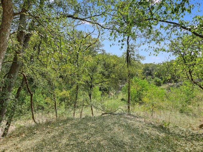 Building Photo - 5104 Delores Ave