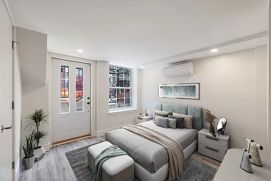 Building Photo - 163 Ludlow St