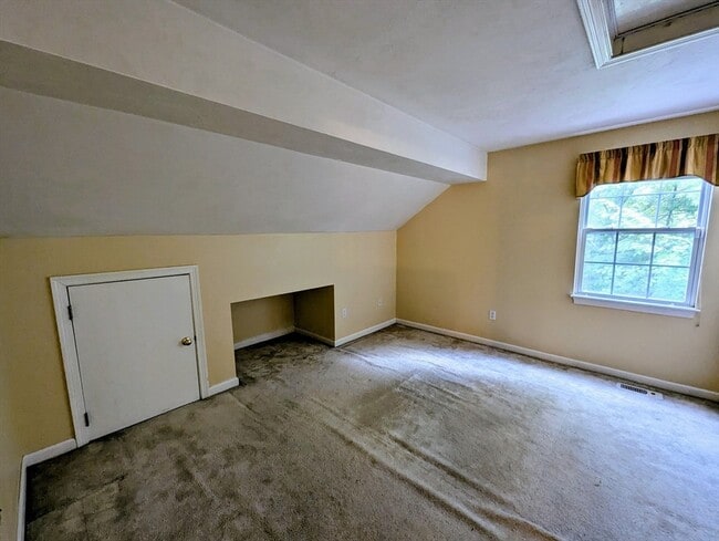Building Photo - 52 Palomino Dr