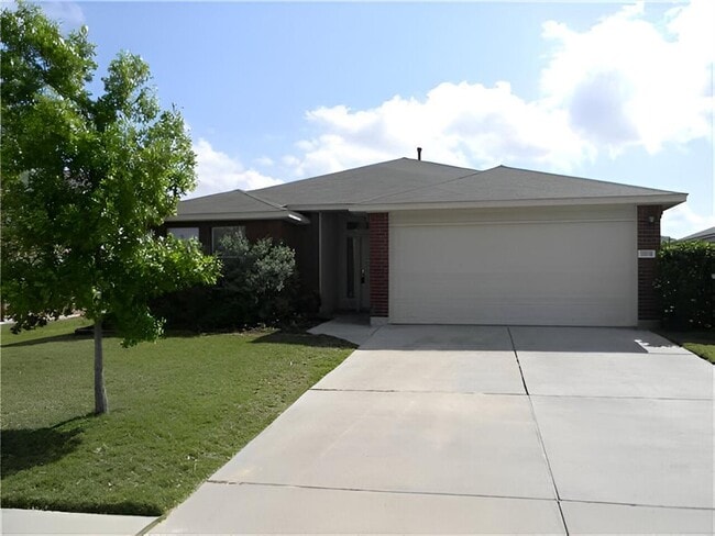 Primary Photo - 1104 Remington Dr
