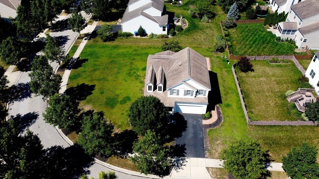Building Photo - 129 Sapphire Ice Dr