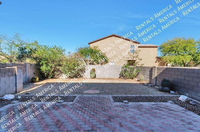 Building Photo - 3206 W Calle De Manzanillo