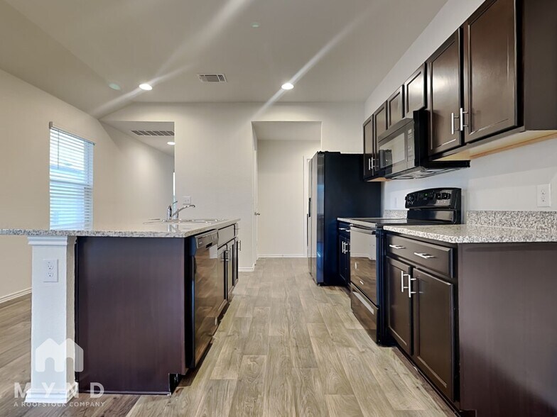 Building Photo - 14926 Talus Rd