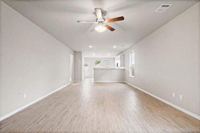 Building Photo - 25823 Boxwood Hedge Lane