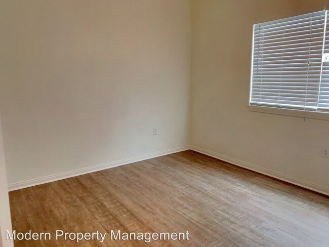 Building Photo - 22018 Gault St