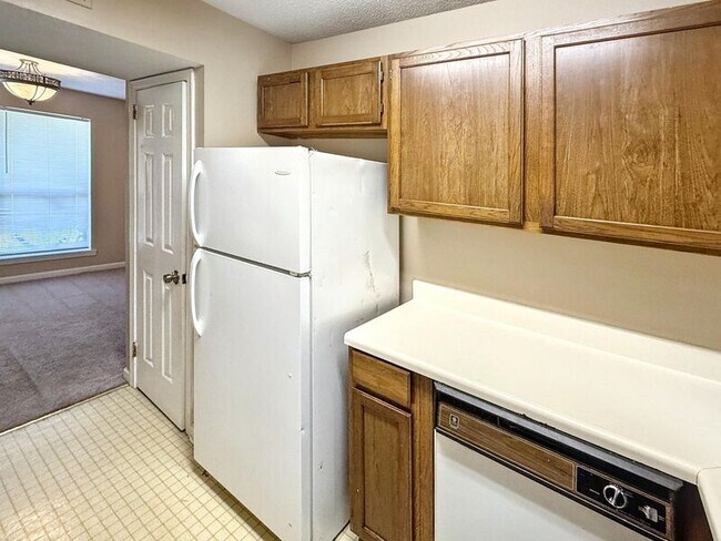 Building Photo - 3025 Chase Ln