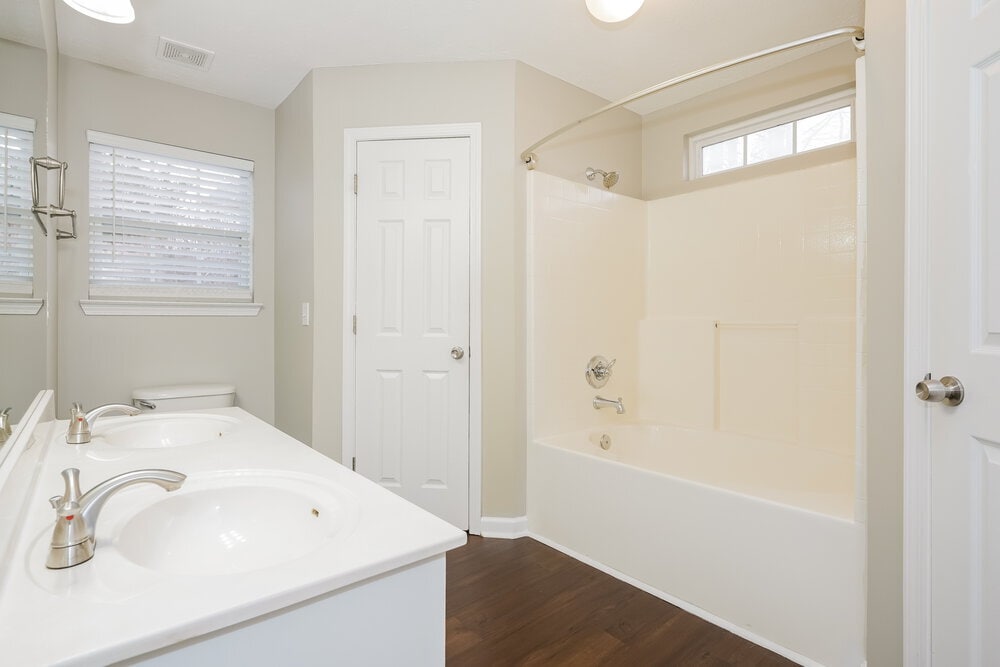 Building Photo - 606 Parrish Wood