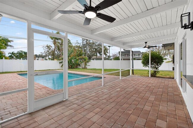 Building Photo - 5201 Denver St NE