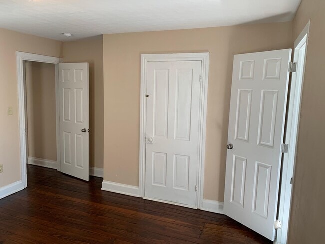 Building Photo - 155 McAllister St