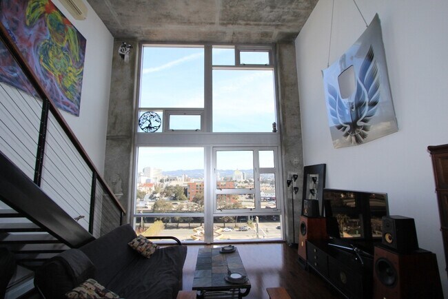 Building Photo - Chic Furnished Living at The Sierra at Jac...