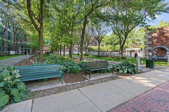 Building Photo - 42 8th St