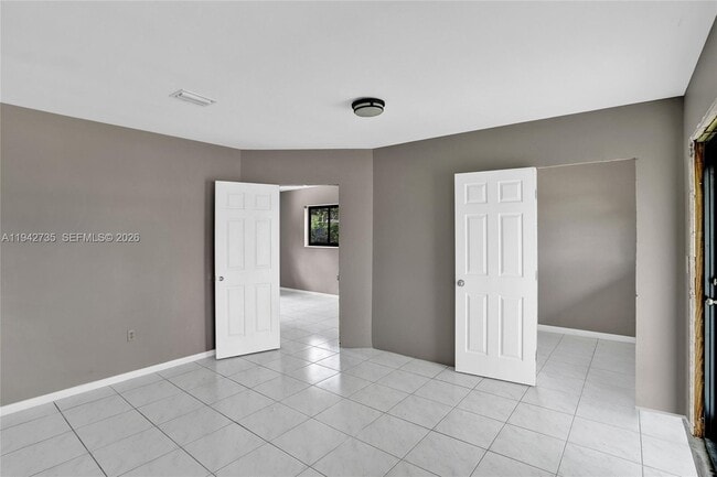 Building Photo - 28640 SW 146th Ave