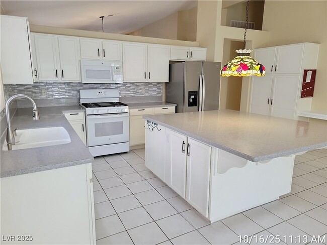 Building Photo - 5425 Thomaston Ct