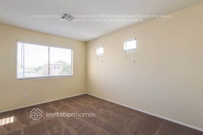 Building Photo - 12642 W Pasadena Ave