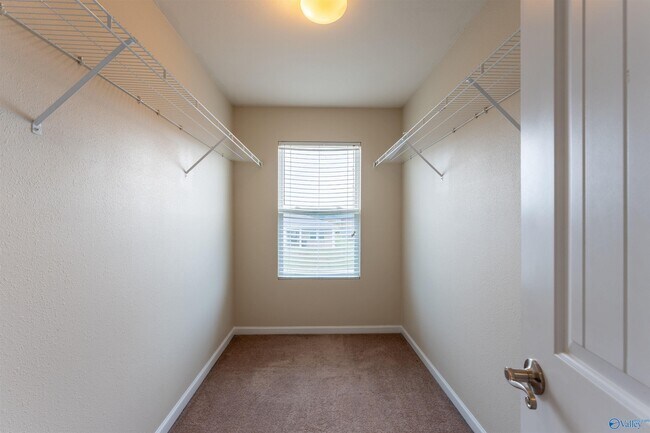 Building Photo - 3474 Avalon Lake Dr SW