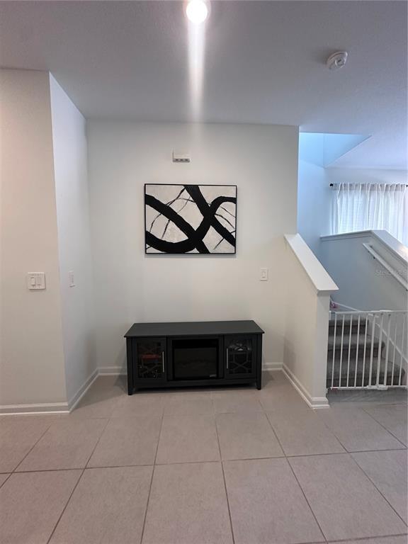 Building Photo - 1868 Bright Sky Dr