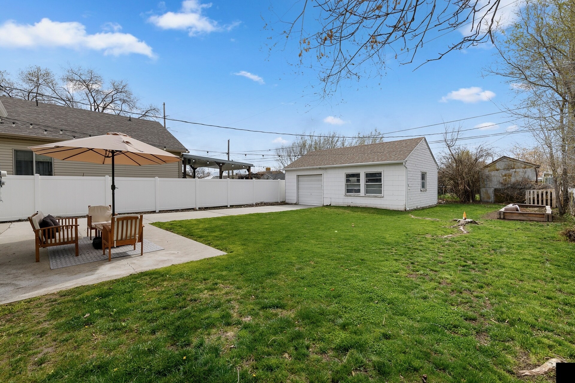 Building Photo - 1463 W Arapahoe Ave