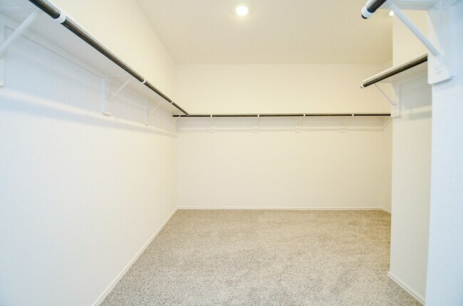 Building Photo - 3806 Axyl Run Ct