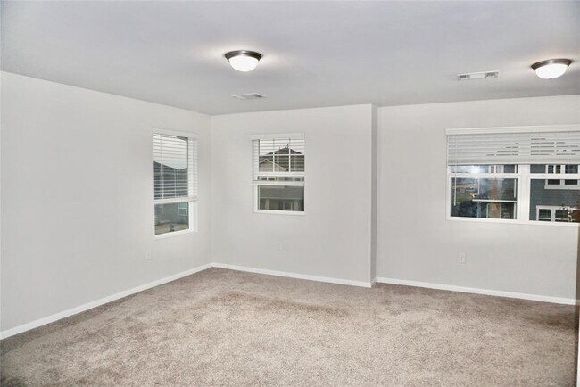 Building Photo - 210 Bent Creek Dr