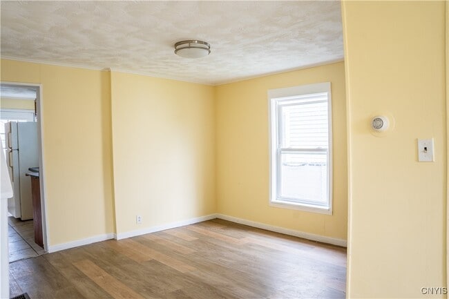 Building Photo - 120 S Bellinger St