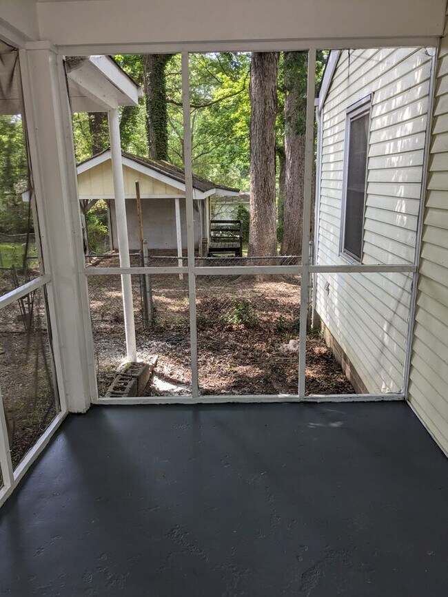 Building Photo - Charming 2-Bedroom, 1-Bath Home with Fenced Yard in Decatur