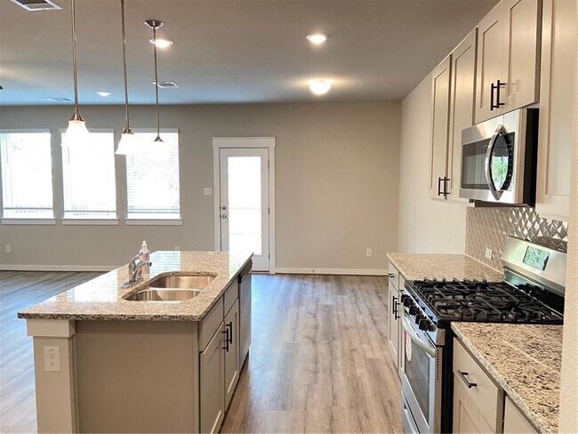 Building Photo - 17200 Crane Fly Dr