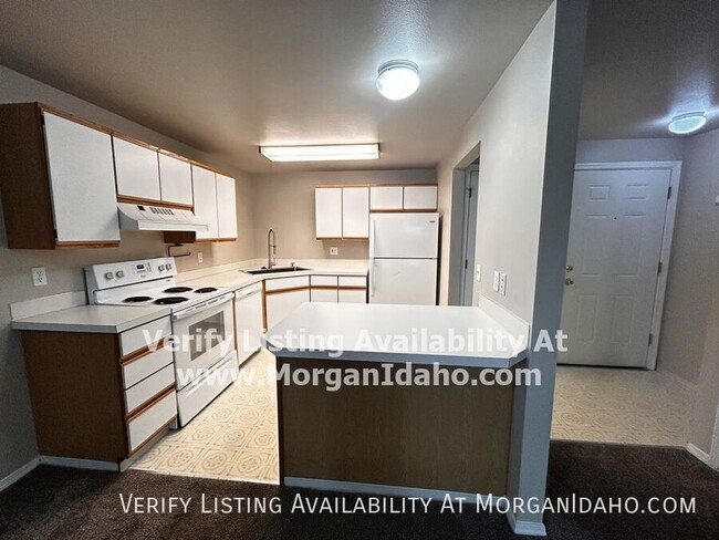 Building Photo - 2 bed 1 bath home close to Down town Boise