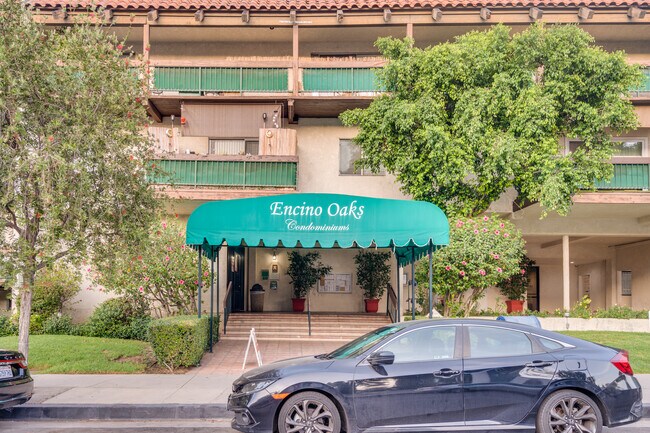 Building Photo - 5460 White Oak Ave