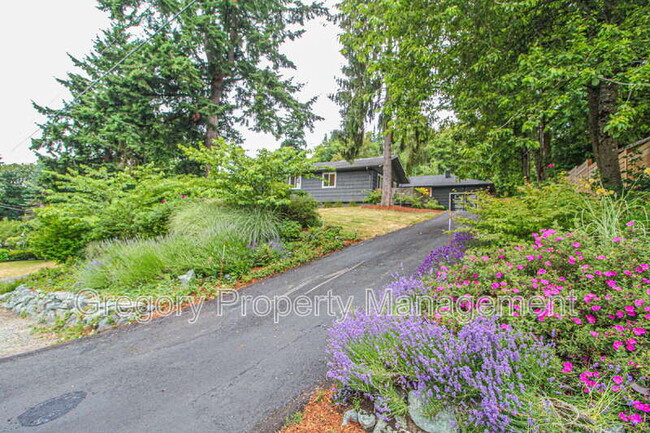 Building Photo - 19547 53rd Ave NE