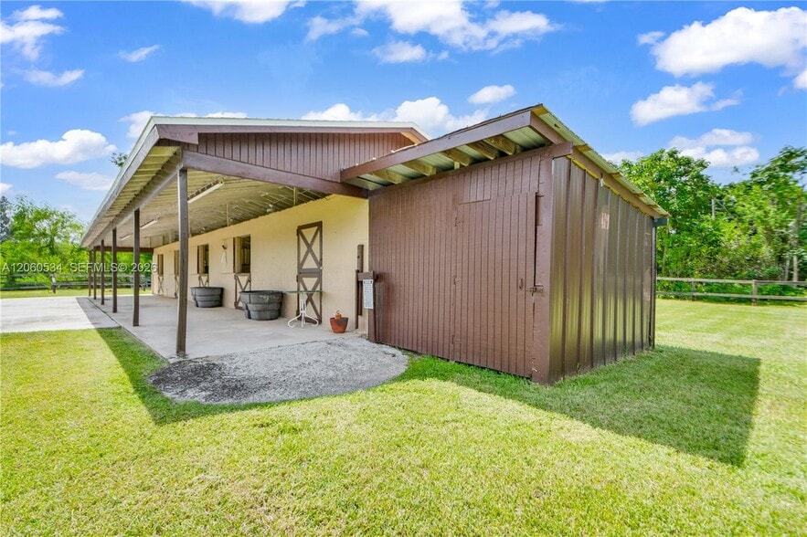 Building Photo - 17680 SW 54th St