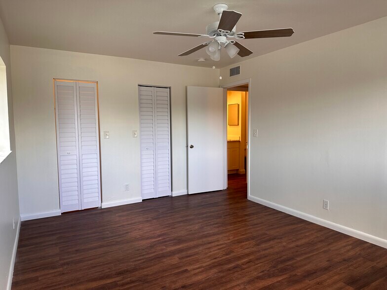 Building Photo - 19700 SW 103rd Ct