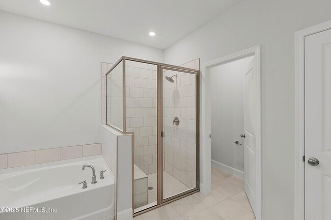 Building Photo - 95113 Terris Wy