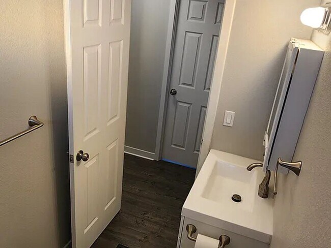 Building Photo - 8517 Co Rd