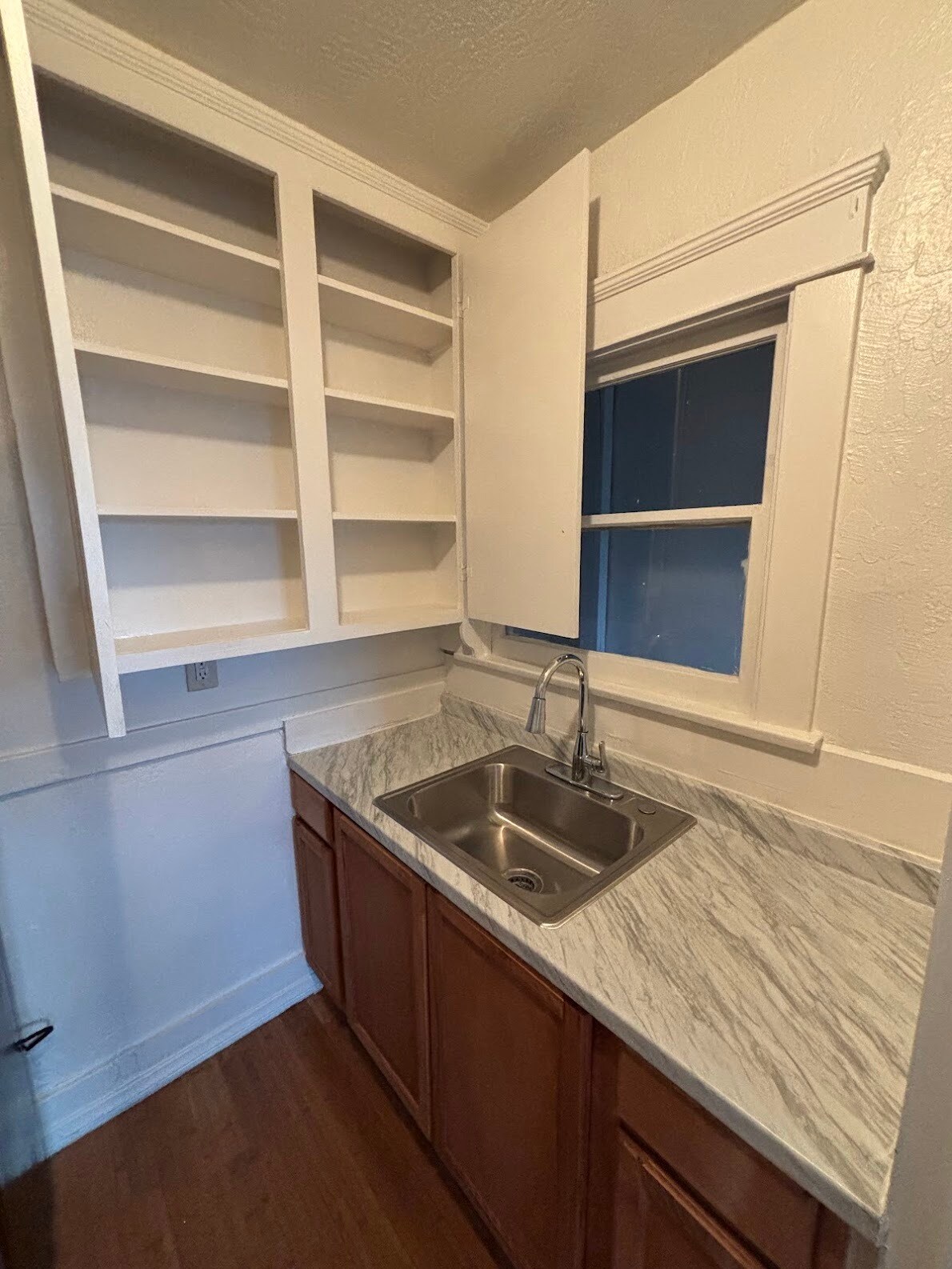 Kitchen - 6531 West Blvd., Apt 6