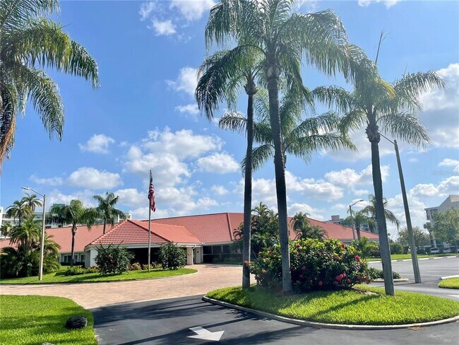 Building Photo - 7872 Sailboat Key Blvd S