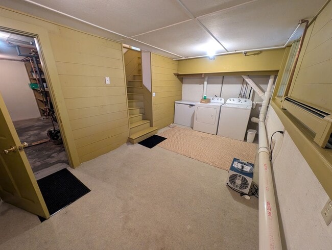 Building Photo - Beautiful 2 Bedroom House