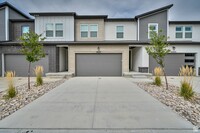 Building Photo - 16087 S Truss Dr