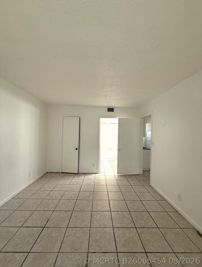 Building Photo - 4281 NW 19th St