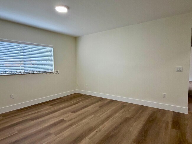 Building Photo - 3690 N 56th Ave