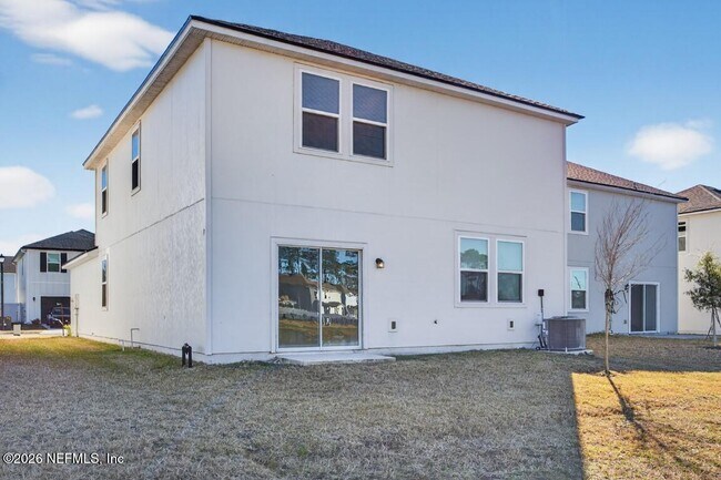 Building Photo - 14790 Cashew Ave