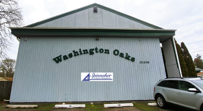 Building Photo - Washington Oaks
