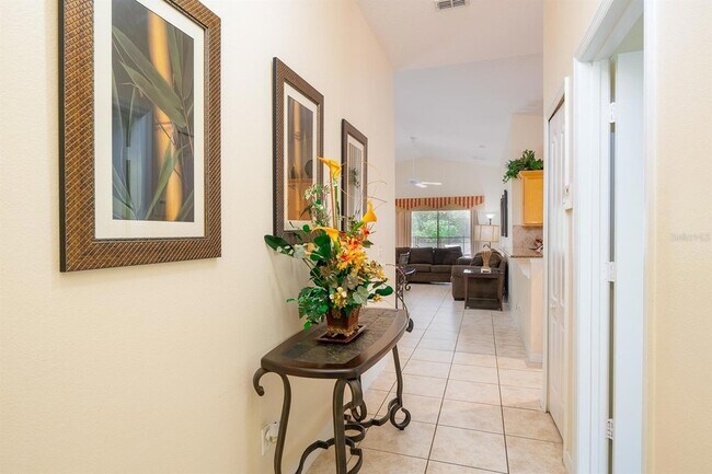 Building Photo - 2178 Royal Ridge Dr