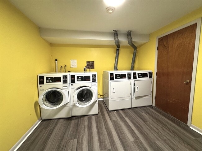 Building Photo - 805 Haverhill St