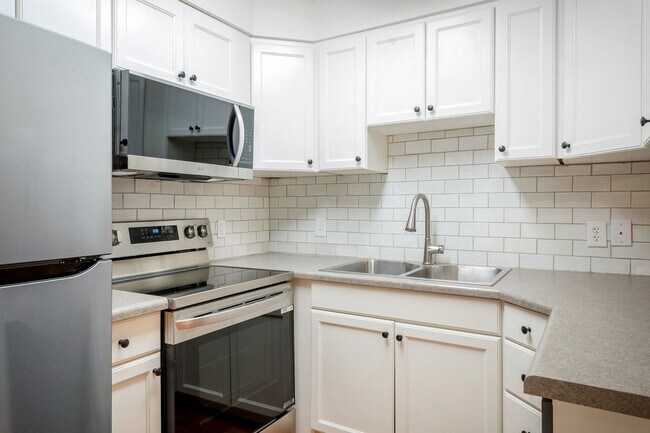 Primary Photo - Top Floor Provo condo w private balcony