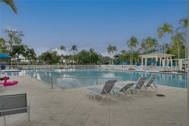 Building Photo - 2741 NE 4th St