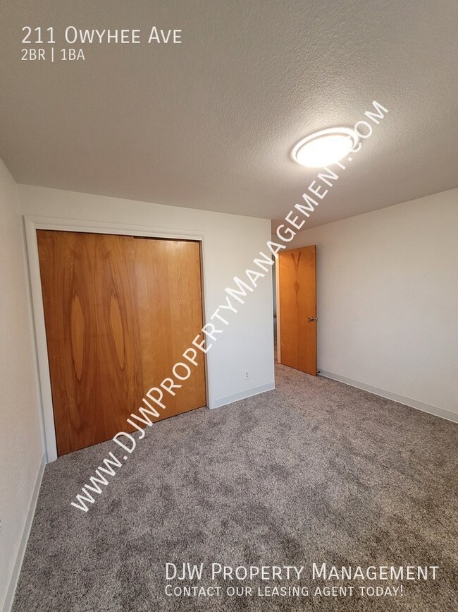 Building Photo - Cute Nampa 2 Bed 1 Bath with Carport!