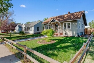 Building Photo - 2 Bedroom 1 Bath with Central Air, 2 Car Garage and Amazing Yard.